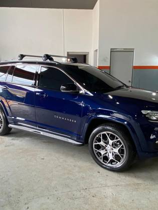 JEEP COMMANDER 2.0 TD380 TURBO DIESEL OVERLAND AT9